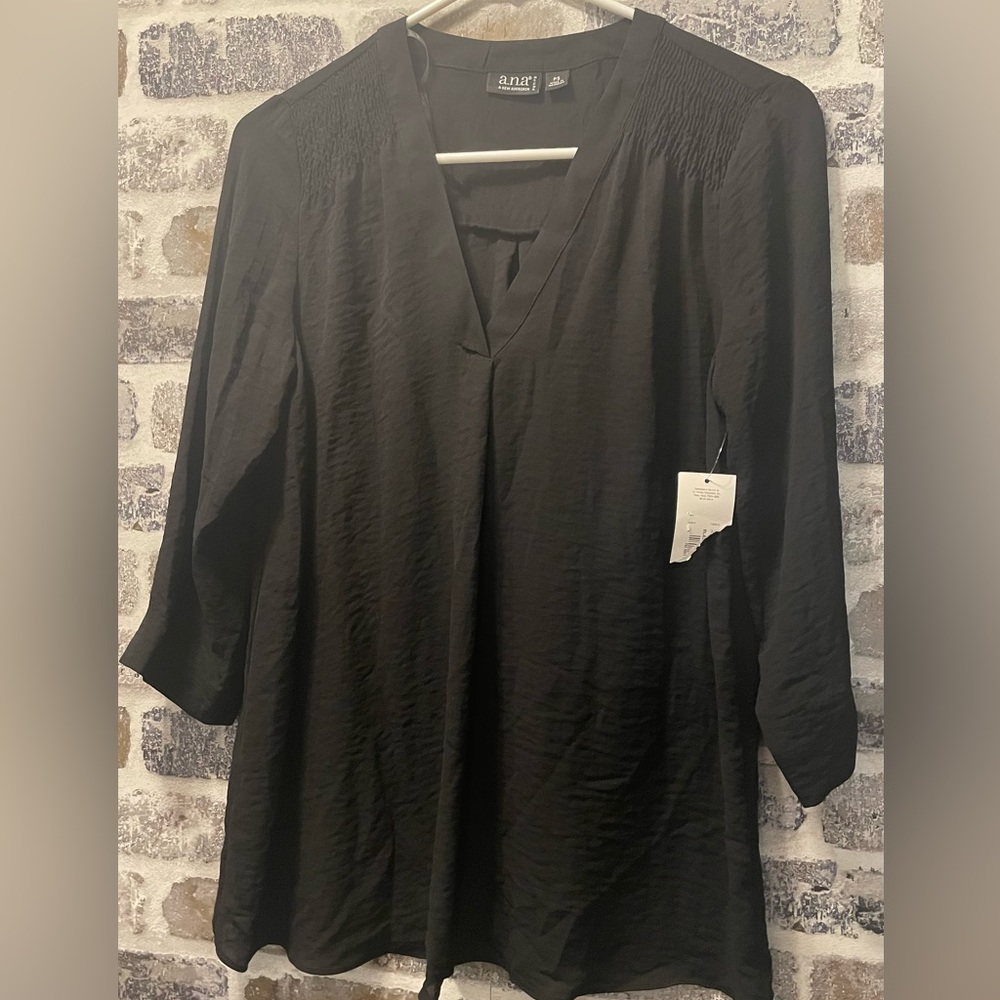 NWT a.n.a. Women’s Black‎ Blouse.